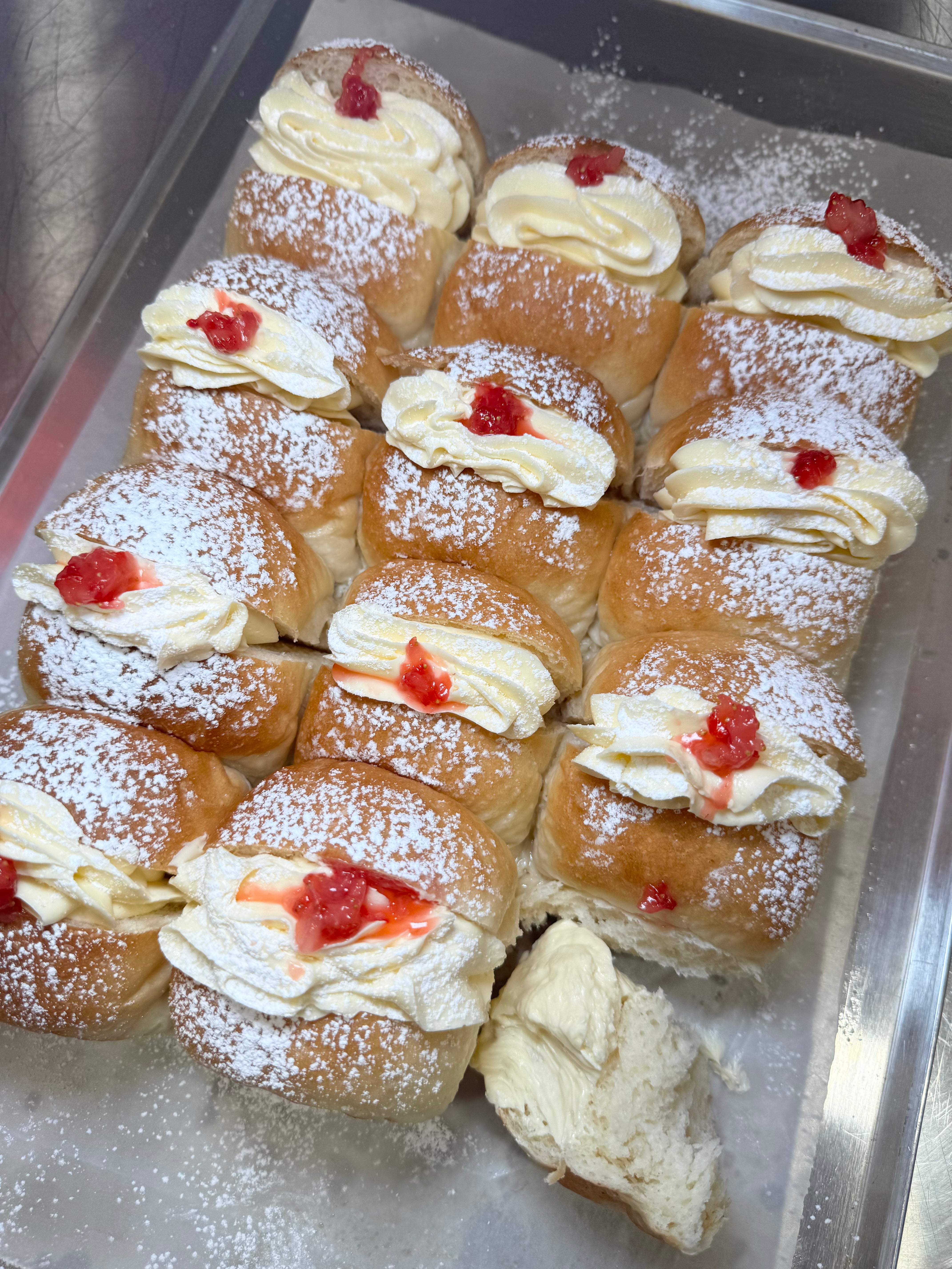 Fiji Cream Bun